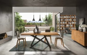 Tavoli, sedie e complementi d'arredo